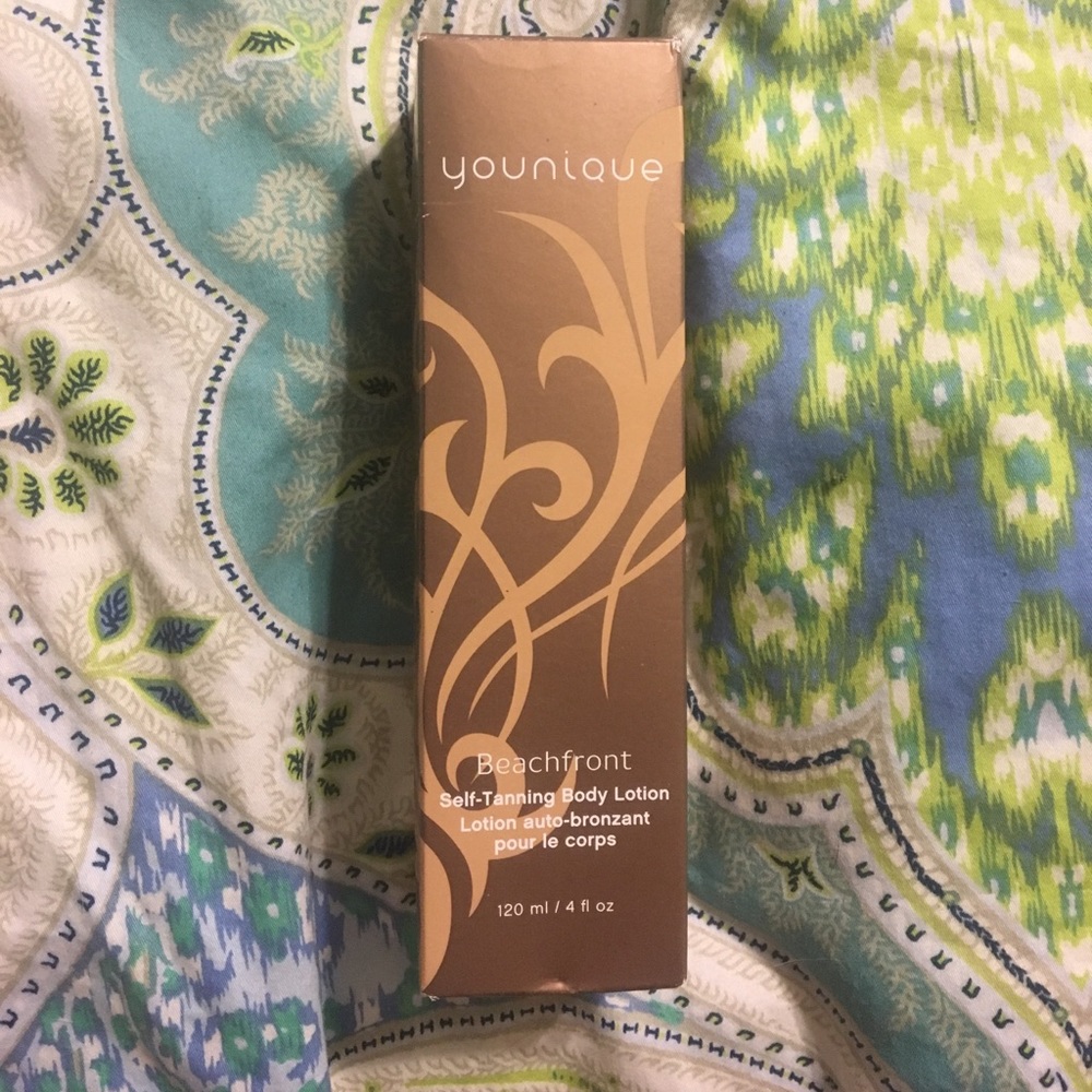 Younique Beachfront Self-Tanning Lotion